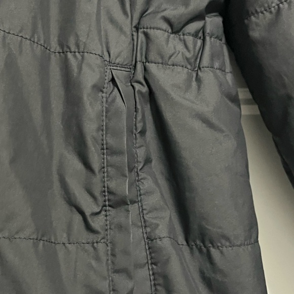 THE NORTH FACE Girls' Reversible Mossbud Swirl Parka, TNF Black Large - Picture 5 of 11